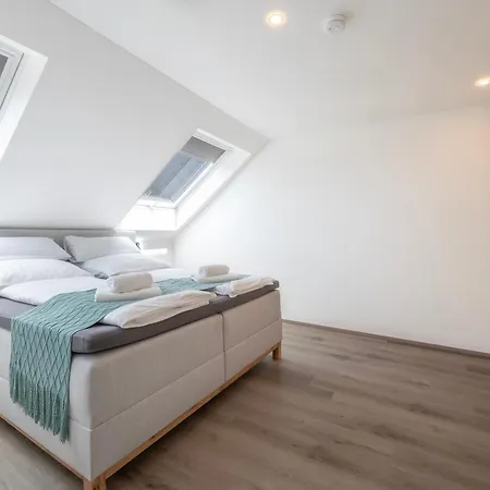 Tannenbusch Loft 4 Gaeste Designerbad Balkon Waschtrockner Apartament *