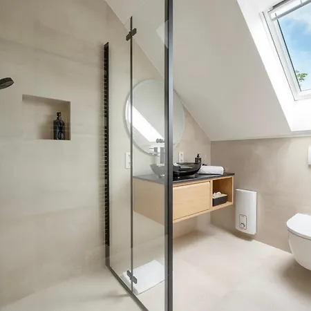 Tannenbusch Loft 4 Gaeste Designerbad Balkon Waschtrockner Voerde