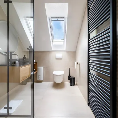 Tannenbusch Loft 4 Gaeste Designerbad Balkon Waschtrockner Lejlighed *