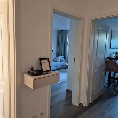 Tannenbusch Loft 4 Gaeste Designerbad Balkon Waschtrockner Apartament Voerde